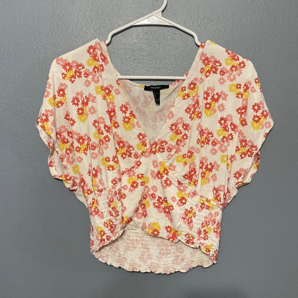Size medium Forever 21 crop top